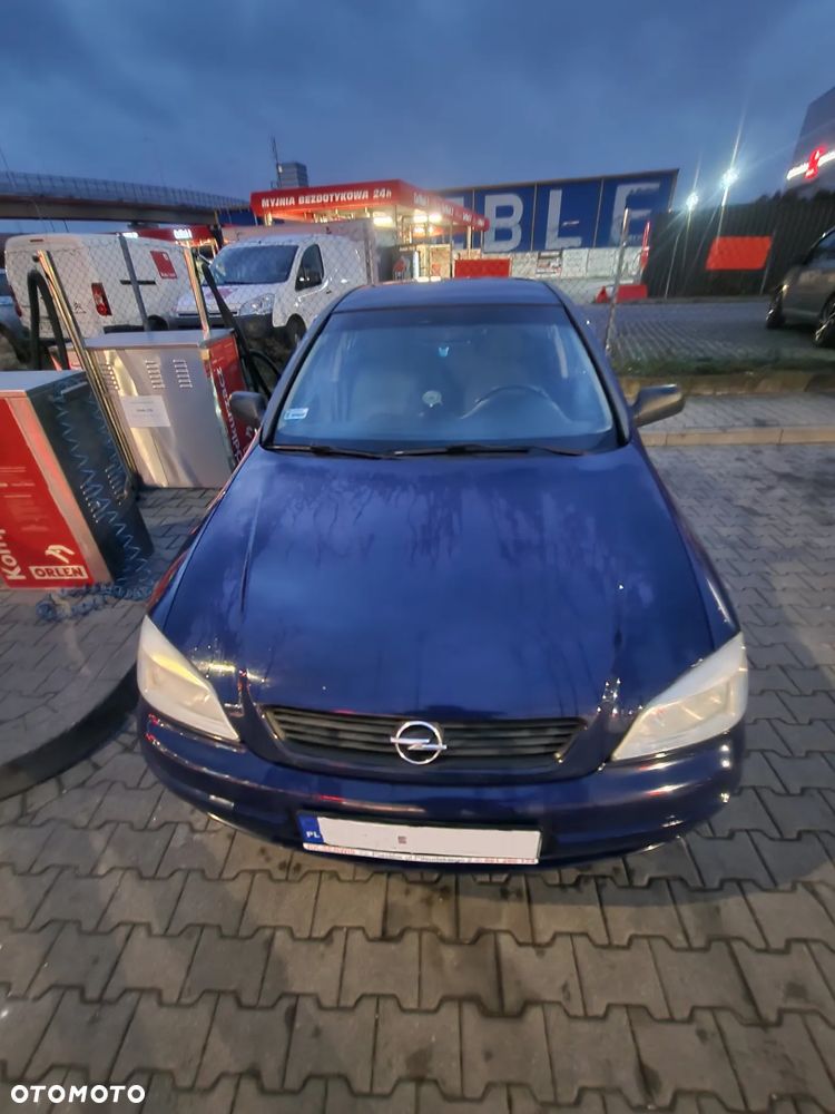 Opel Astra - 4