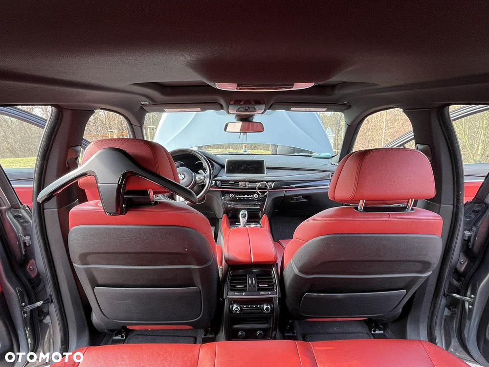 BMW X6 xDrive50i - 25