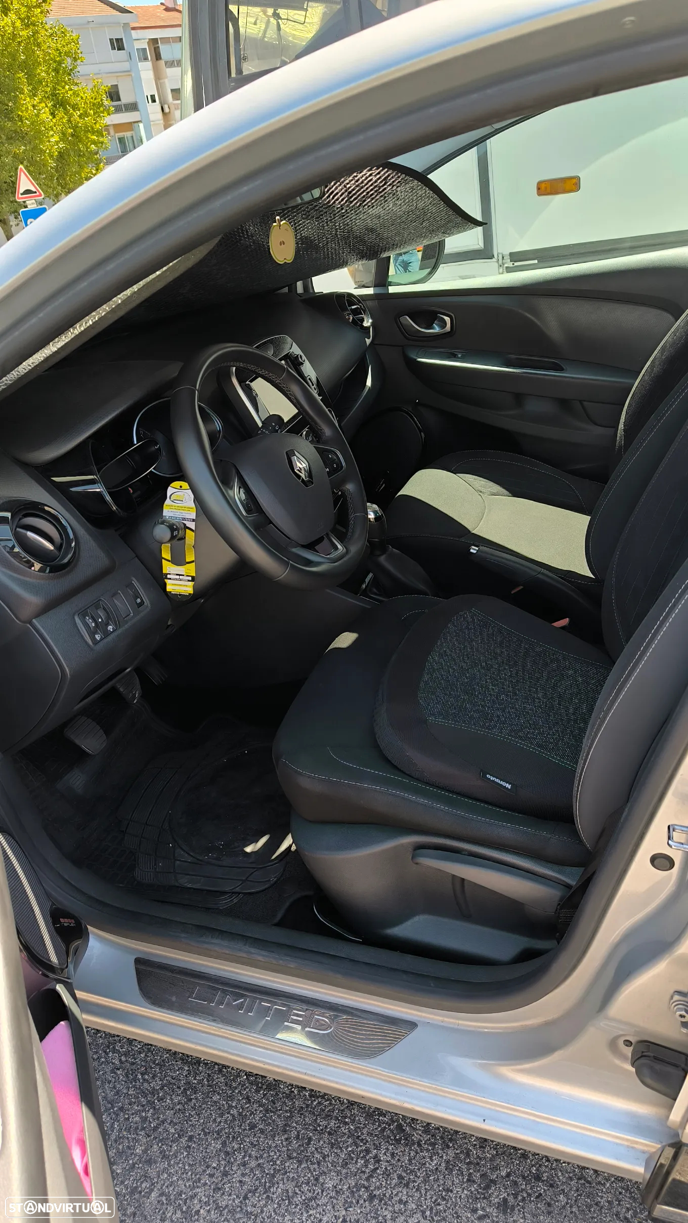 Renault Clio 0.9 TCe Limited - 6