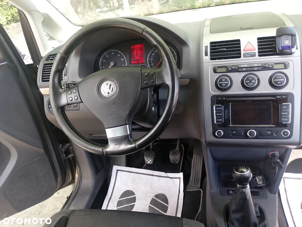 Volkswagen Touran 1.4 TSI Freestyle - 8