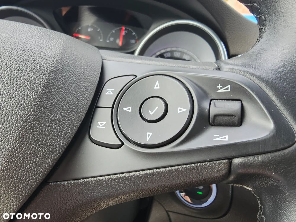 Opel Astra 1.4 Turbo Sports Tourer Innovation - 26