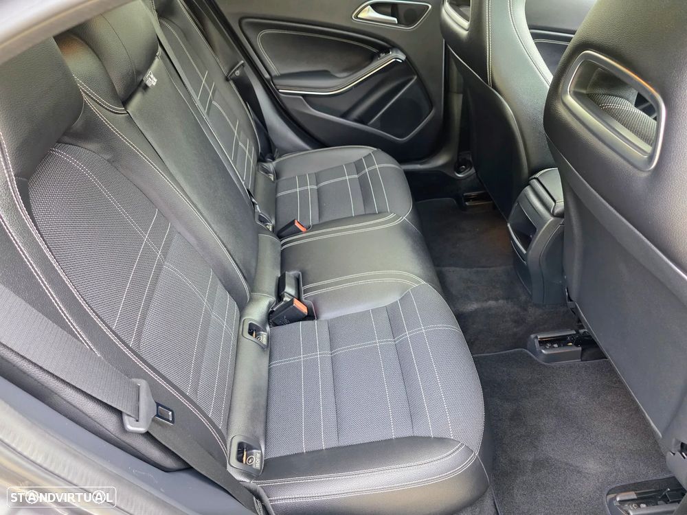 Mercedes-Benz A 180 d Fleet Pack Urban - 56