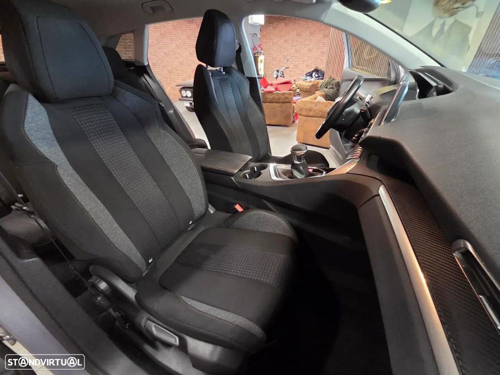 Peugeot 3008 1.5 BlueHDi Active - 28