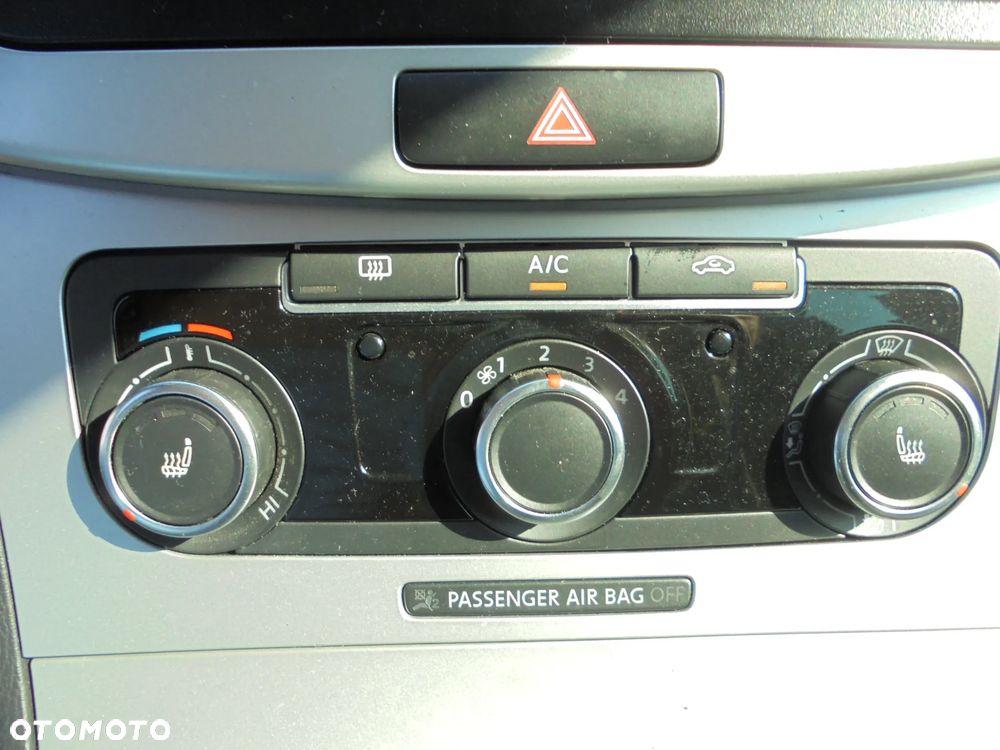 Volkswagen Passat 2.0 TDI Comfortline - 18