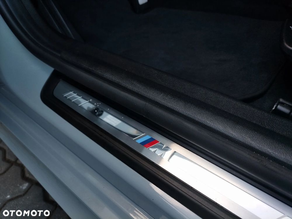 BMW Seria 3 318i M Sport - 20