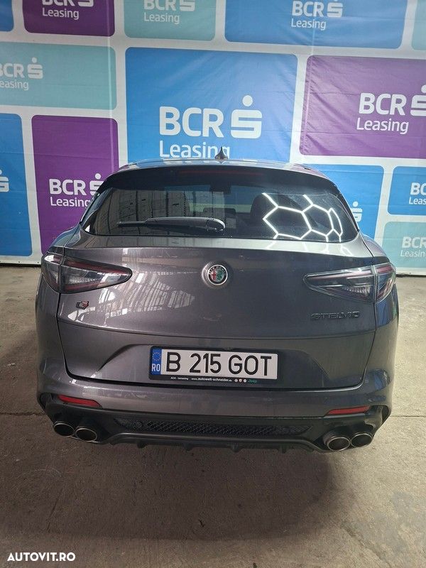 Alfa Romeo Stelvio 2.9 V6 Turbo AWD AT8 Quadrifoglio - 4