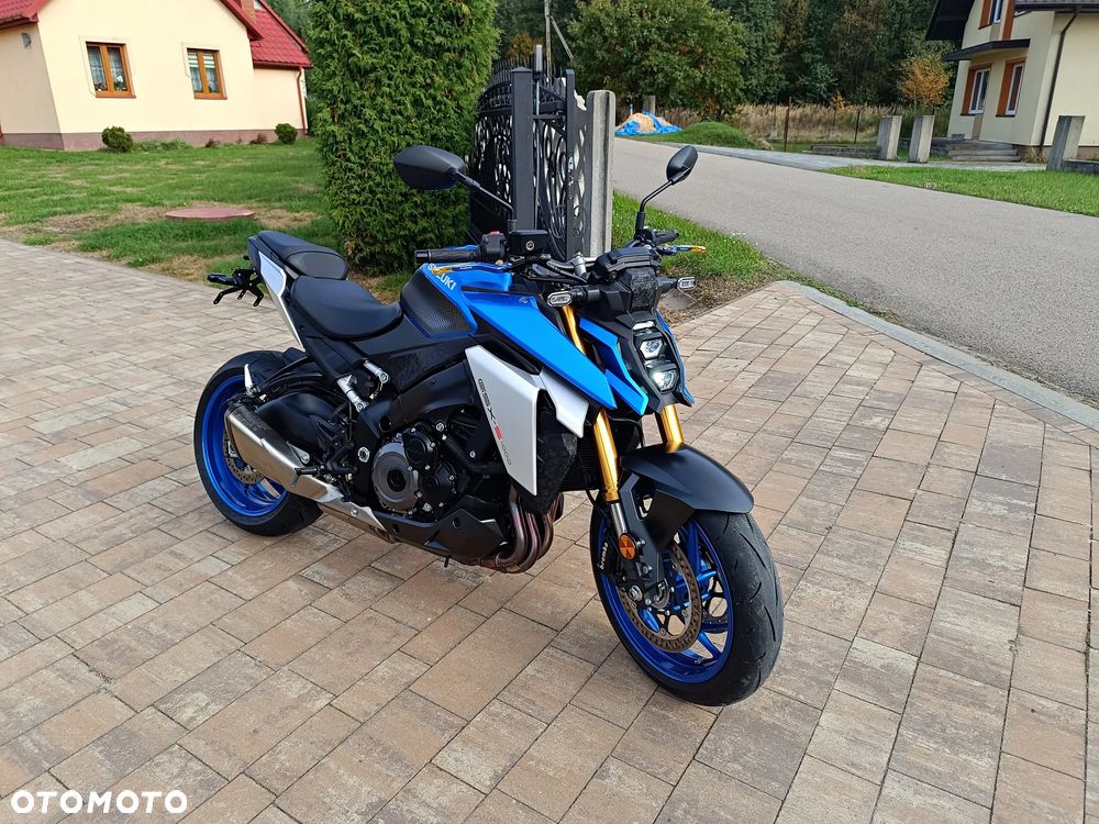 Suzuki GSX 1000 - 1