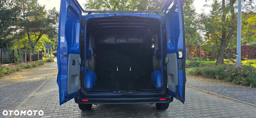 Opel Vivaro - 21
