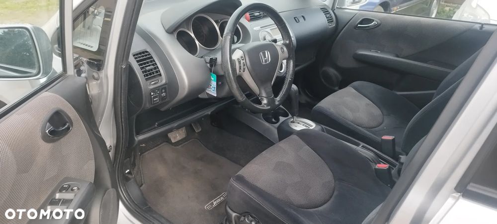 Honda Jazz 1.4 CVT ES Sport - 8