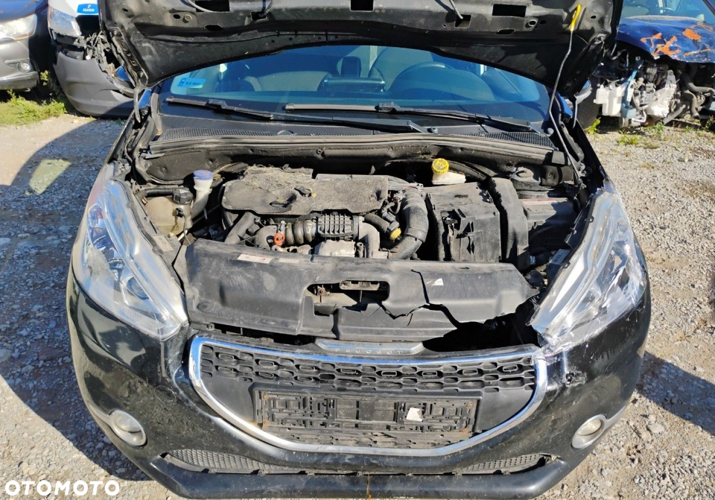 Peugeot 208 - 6