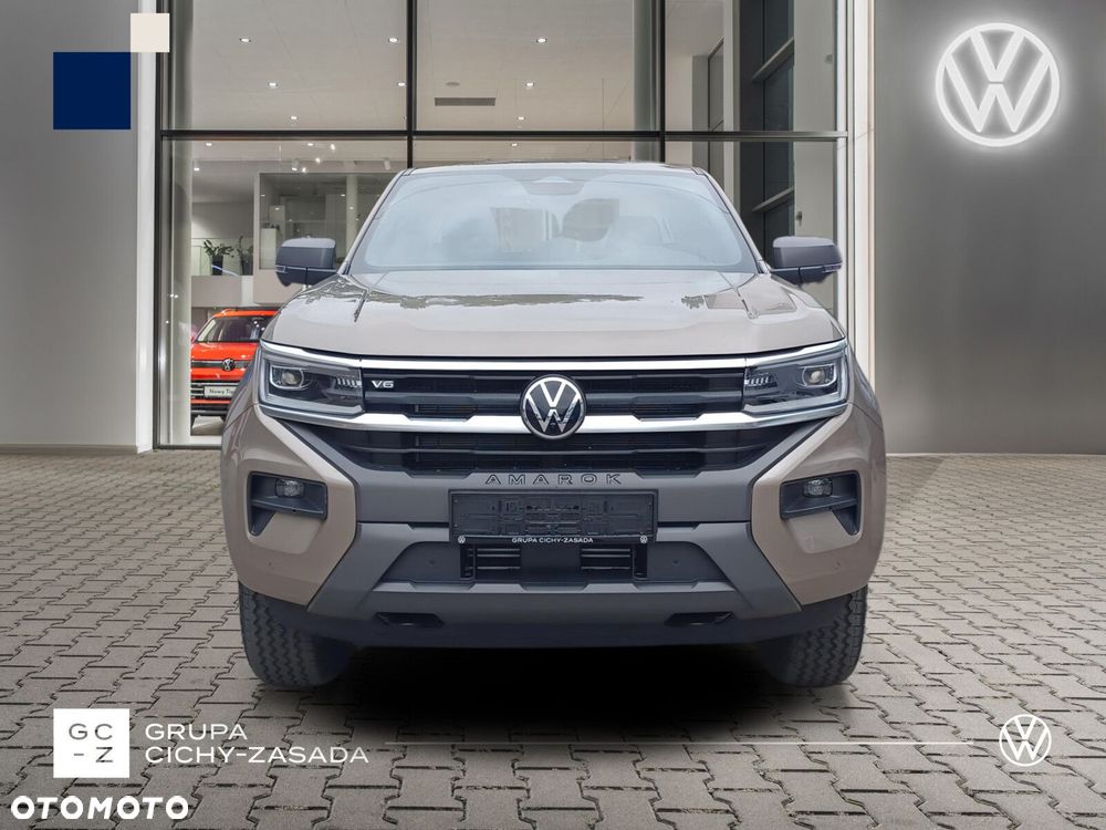 Volkswagen Amarok - 9