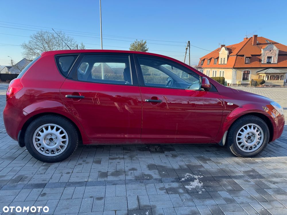 Kia Ceed 1.4 Comfort + - 3