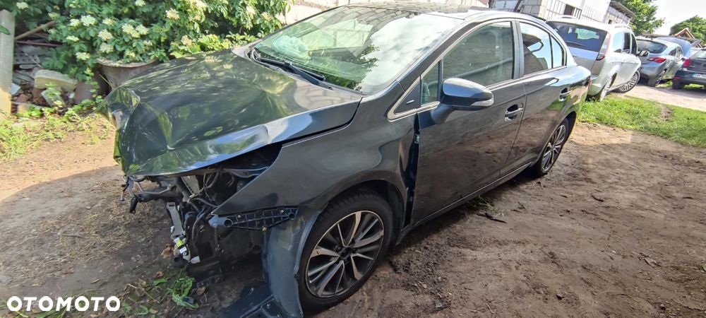 Toyota Avensis 2.0 D-4D Prestige - 4
