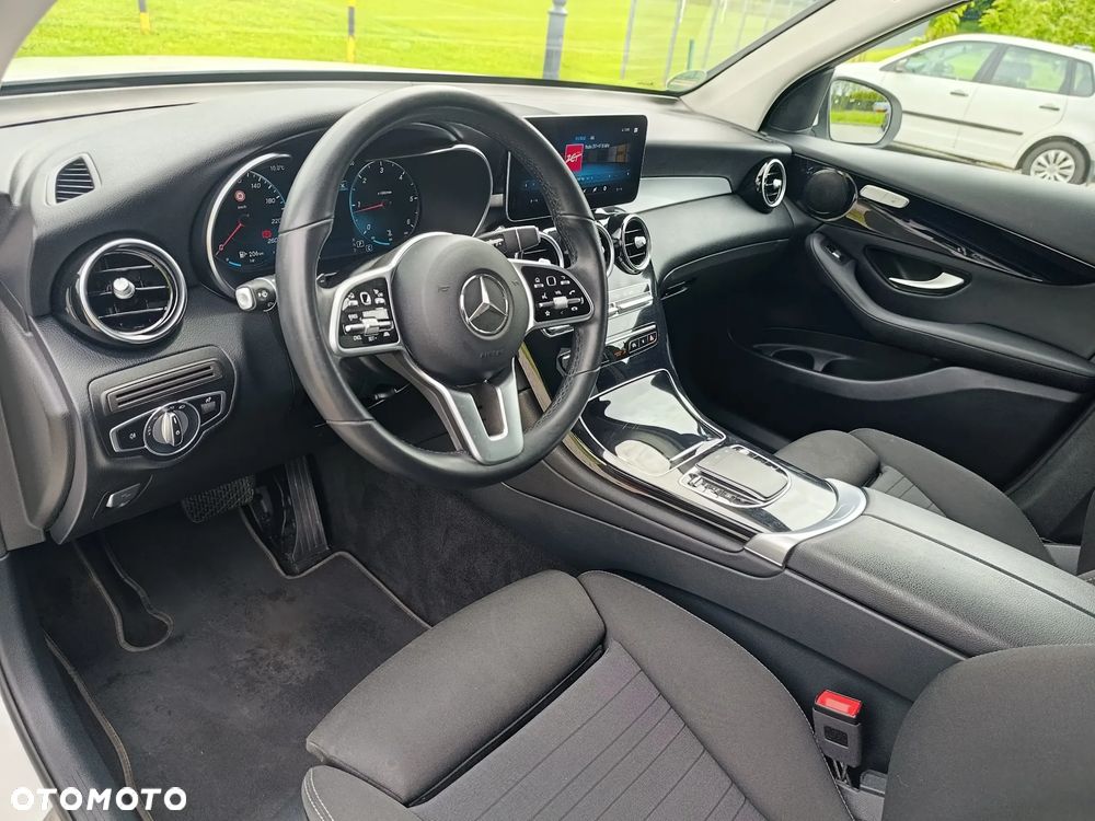 Mercedes-Benz GLC 220 d 4Matic 9G-TRONIC - 13