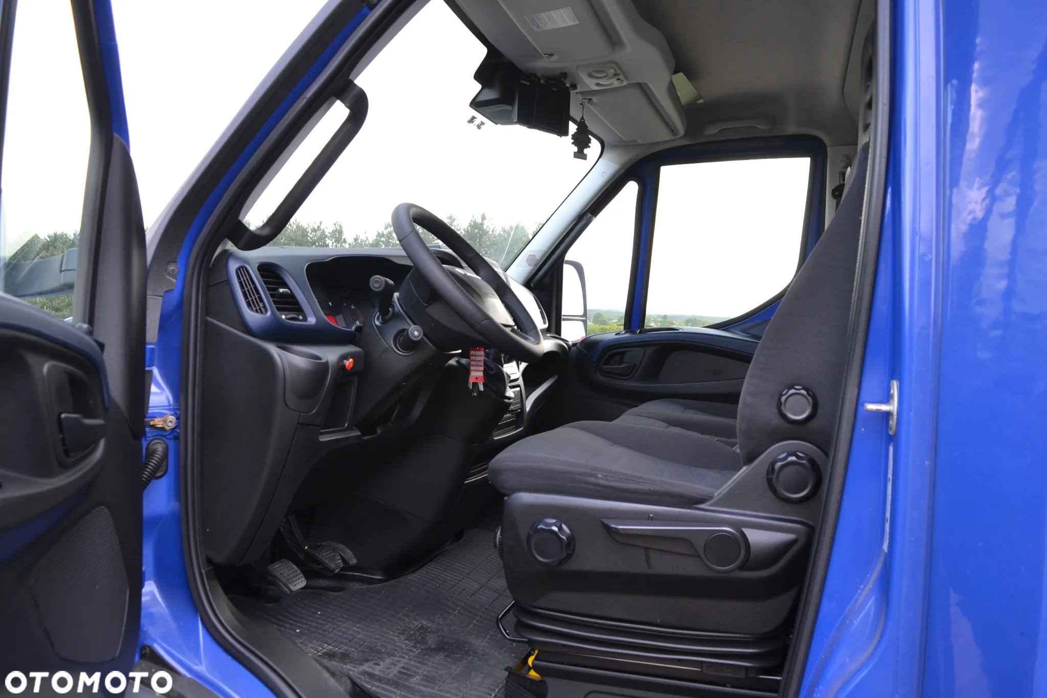 Iveco Daily 72-180 72C18 Kontener Izotermiczny Izoterma Winda 1000 KG Boczne drzwi 65C 70C SALON PL - 10