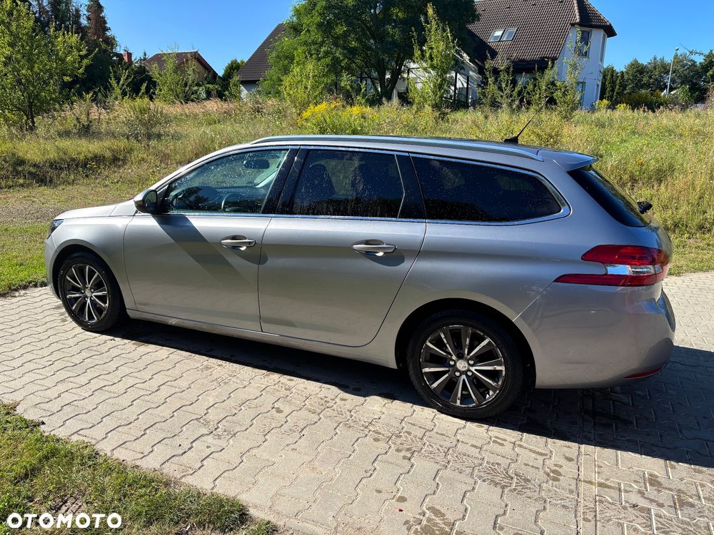 Peugeot 308 SW e-HDi 115 Stop & Start Allure - 4