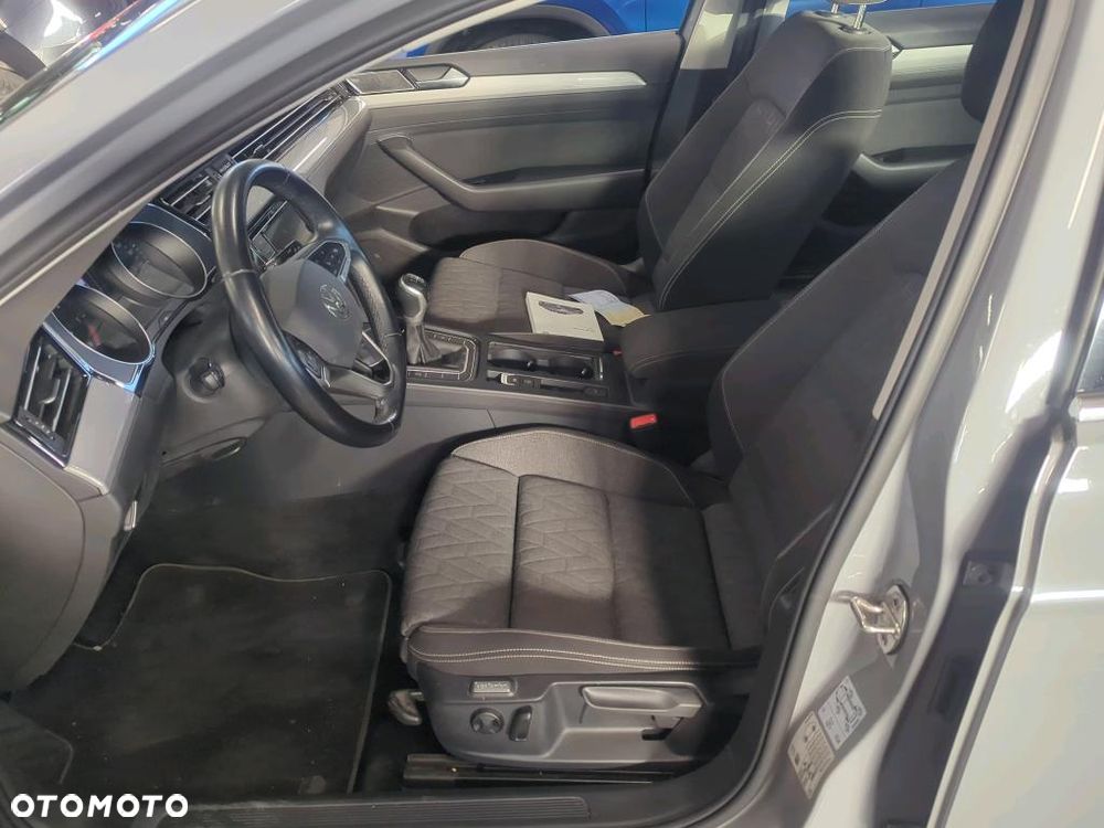 Volkswagen Passat 2.0 TDI EVO Business - 8