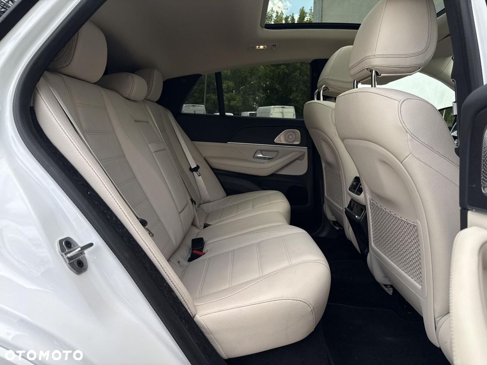 Mercedes-Benz GLE - 21