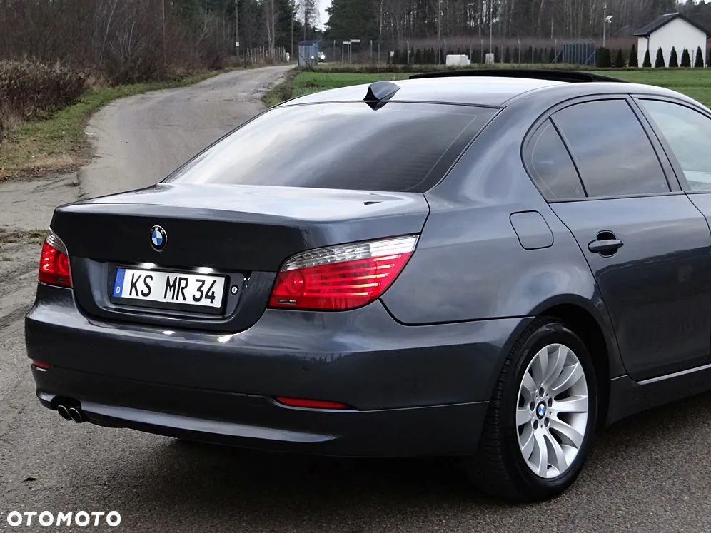 BMW Seria 5 525d Edition Lifestyle - 16