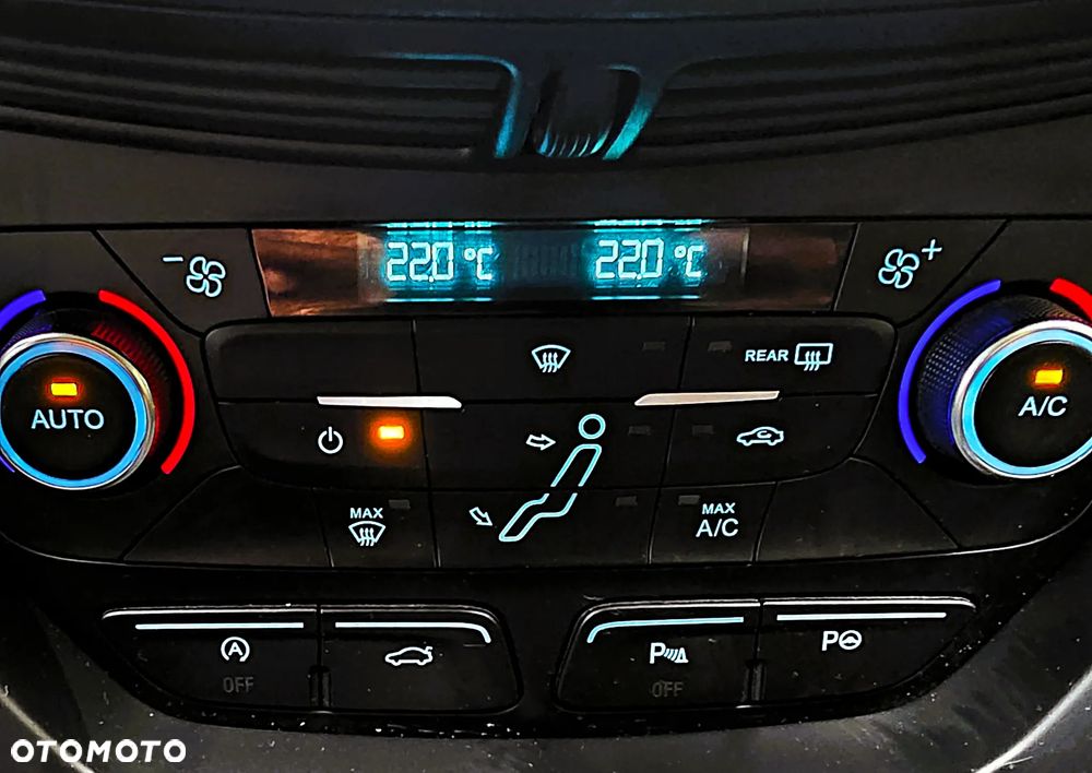 Ford Grand C-MAX - 32