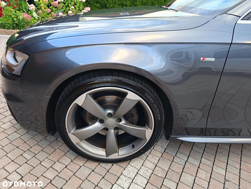 Audi A4 Avant 2.0 TDI DPF clean diesel quattro S line Sportpaket - 38