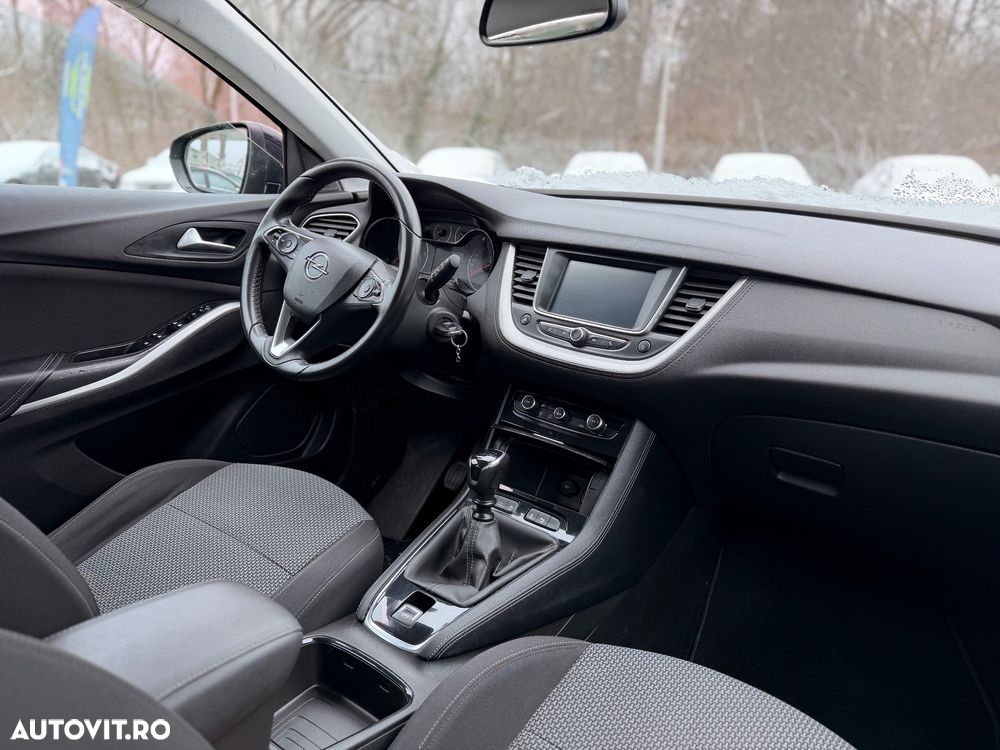 Opel Grandland X - 12