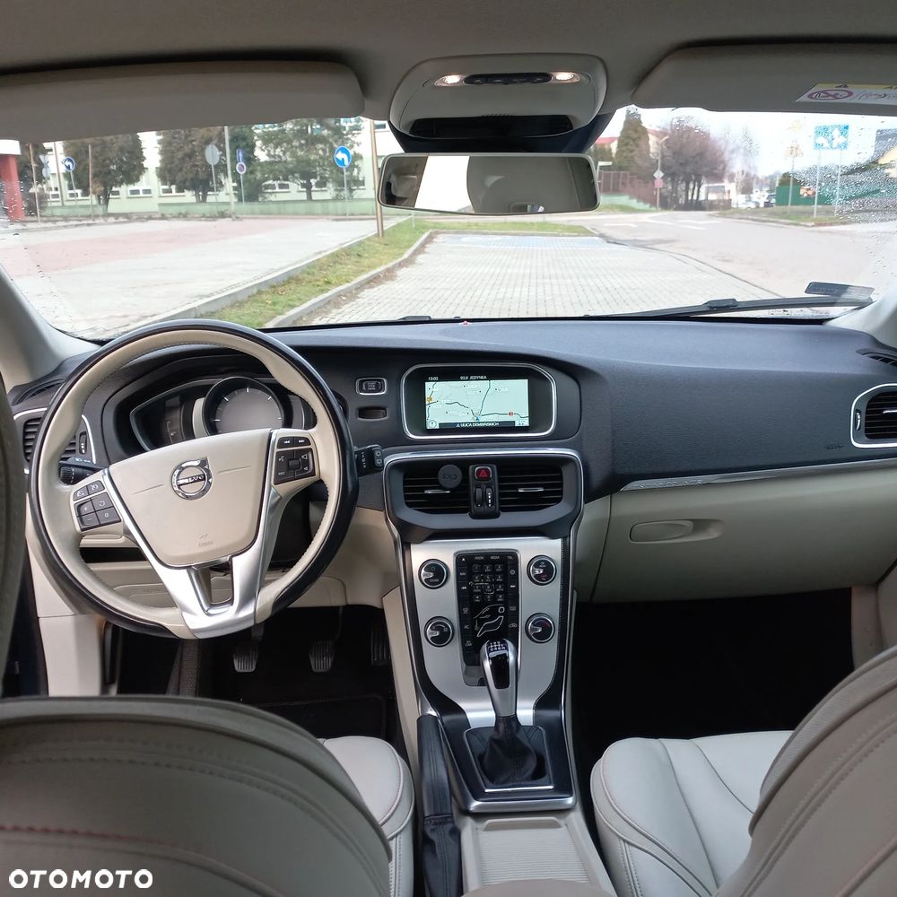 Volvo V40 Cross Country D4 Ocean Race - 22