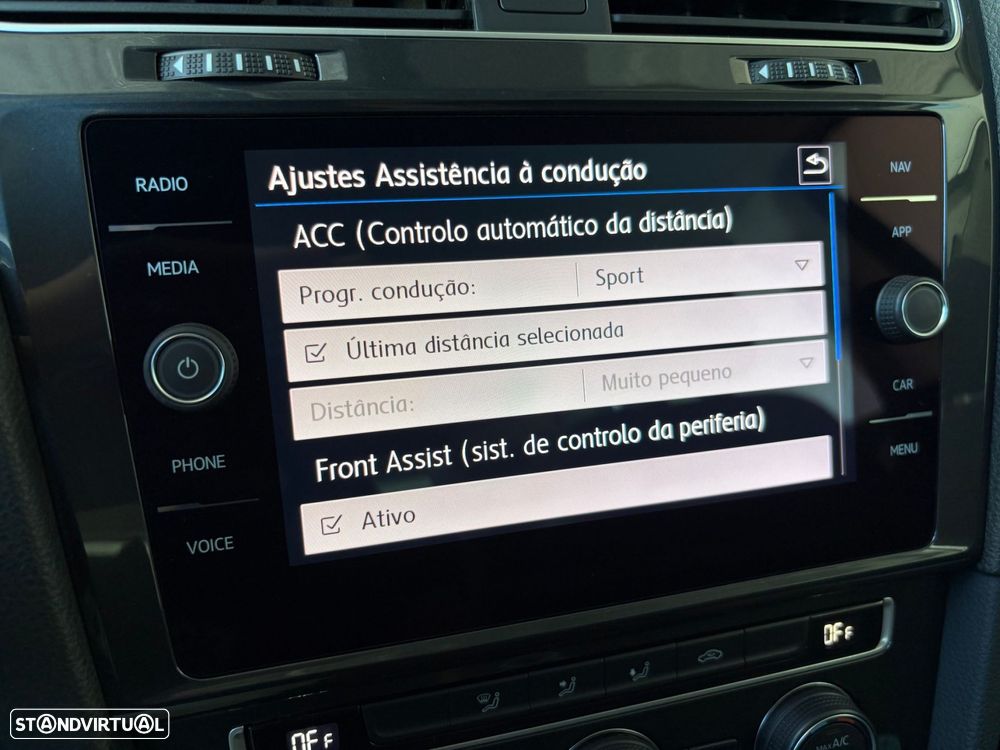 VW Golf Variant 1.6 TDi Confortline - 36