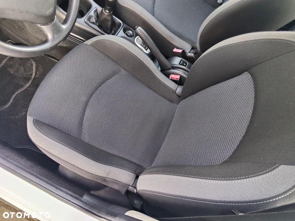 Peugeot 206 plus 75 - 27