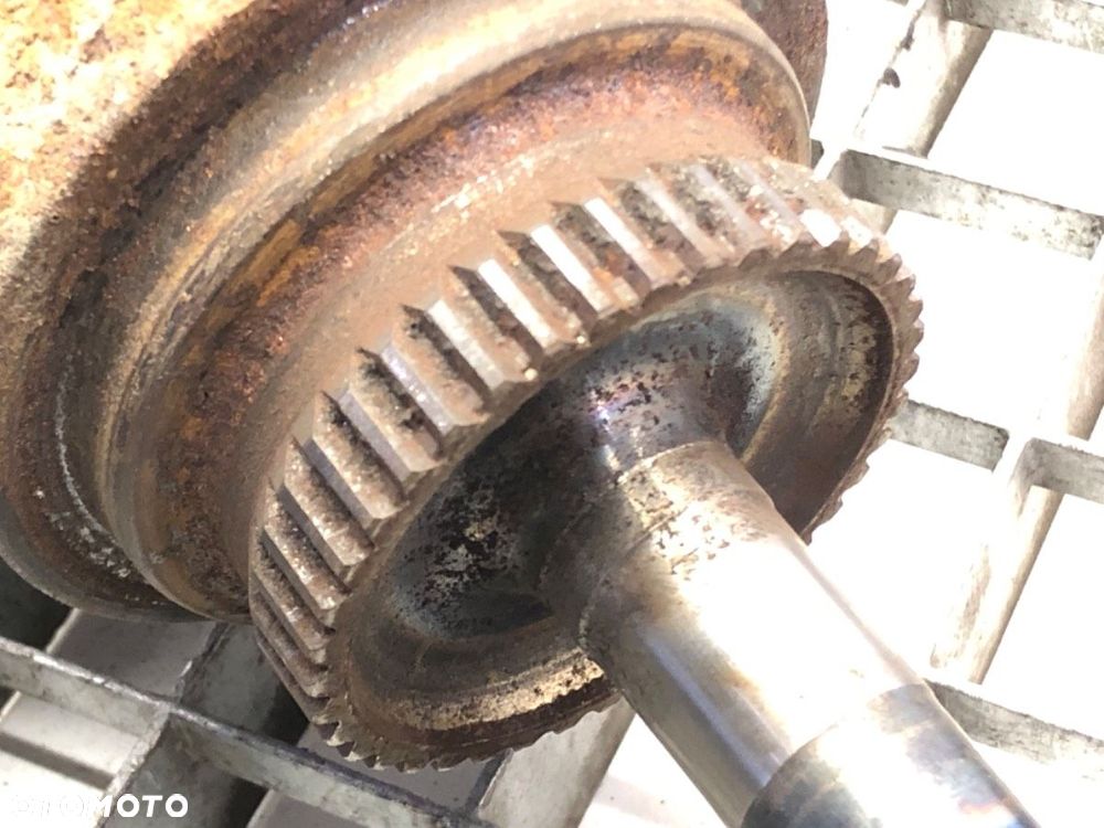 PÓŁOŚ PRAWY PRZÓD - 111.00 PLN - SSANGYONG KYRON 2005 - 2022 2.0 Xdi 4x4 104 kW [141 KM] olej - 4