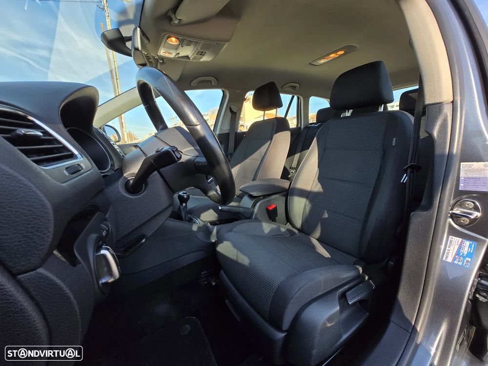 VW Golf Variant 1.6 TDi Confortline - 9