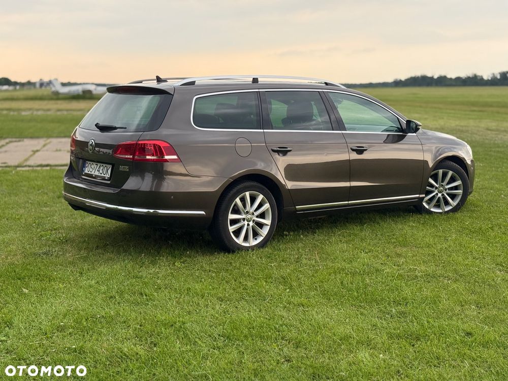 Volkswagen Passat 2.0 TDI Highline DSG - 4