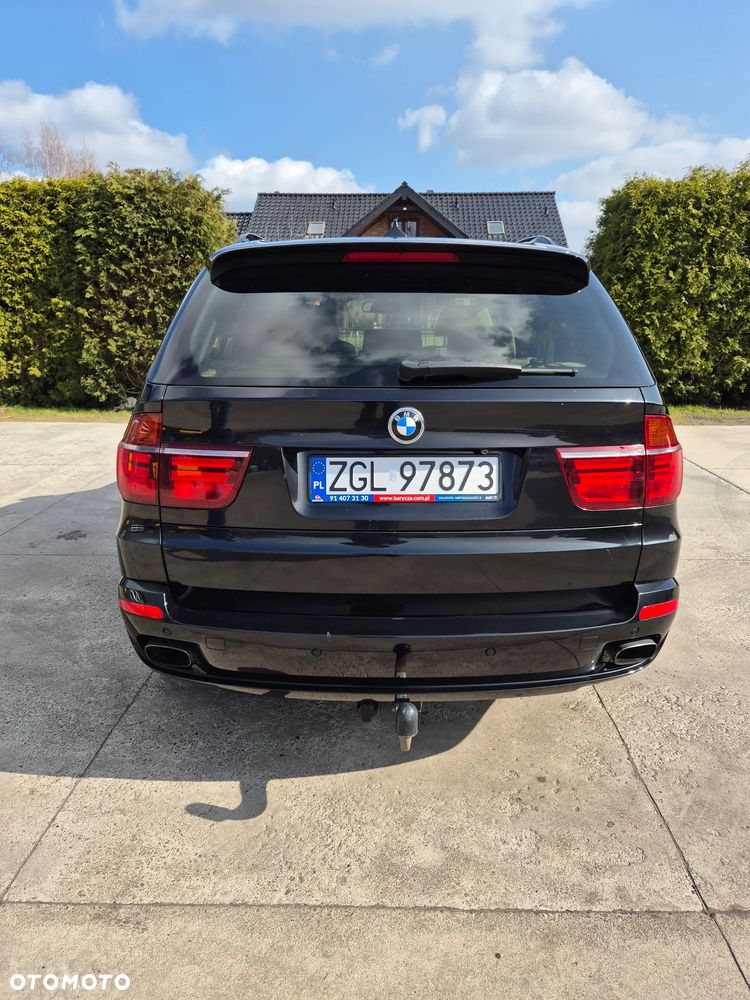 BMW X5 4.8i xDrive - 8