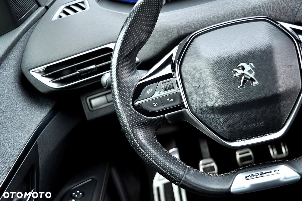 Peugeot 3008 1.2 PureTech Allure S&S - 37