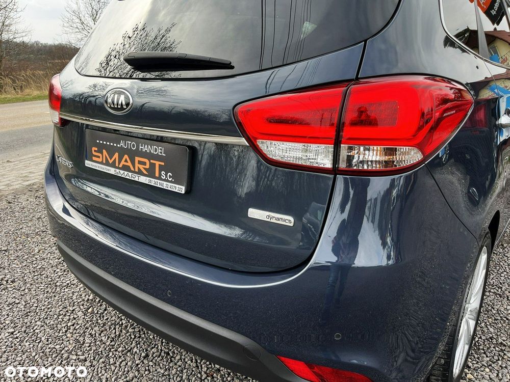 Kia Carens - 23