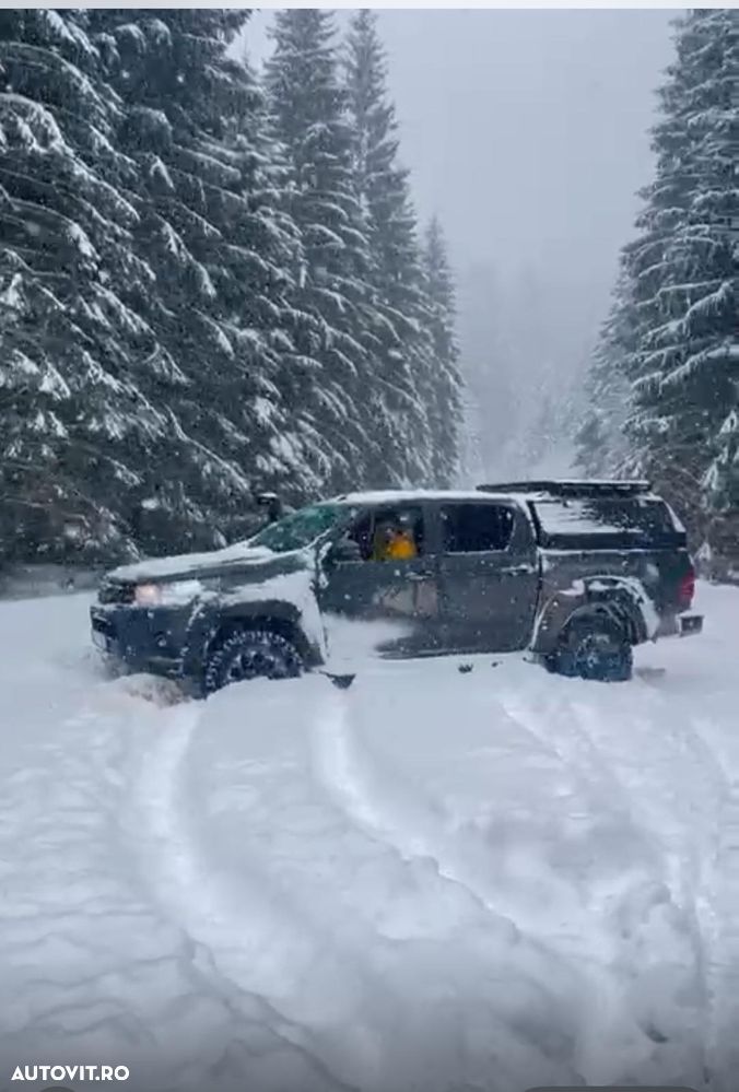 Toyota Hilux 4x4 Double Cab M/T Style - 3