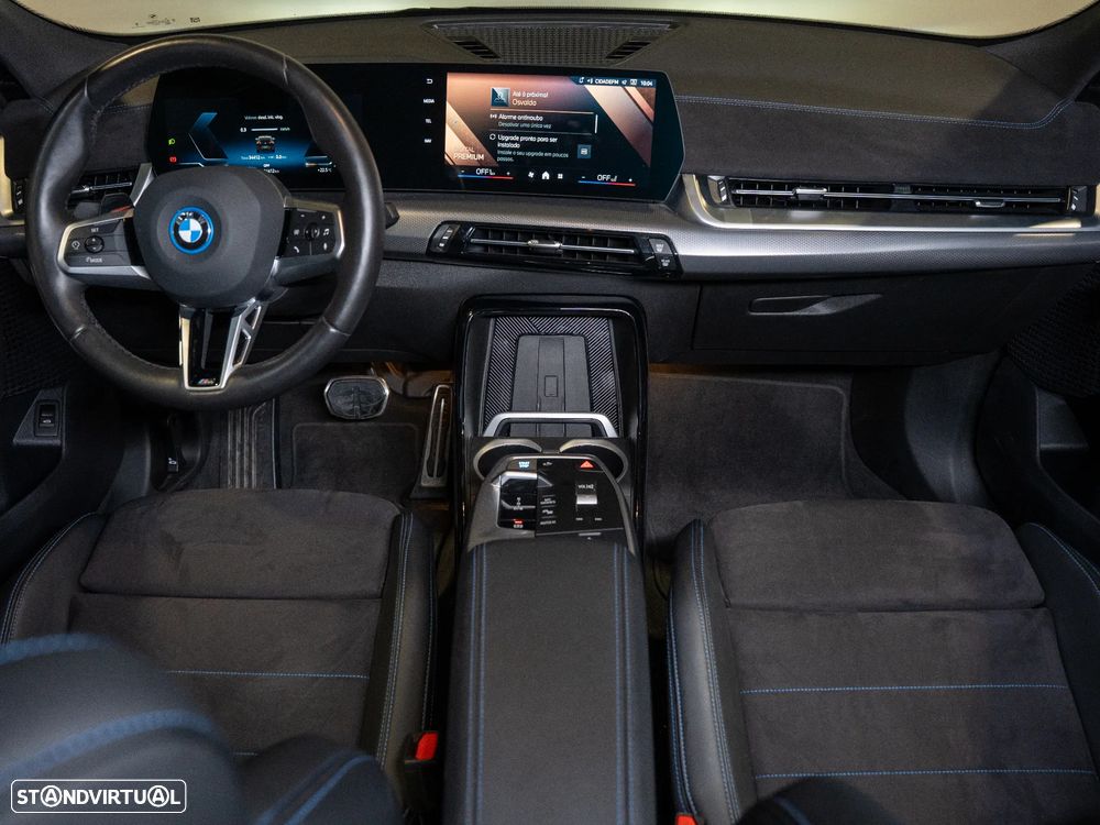 BMW iX2 eDrive20 Pack Desportivo M - 7