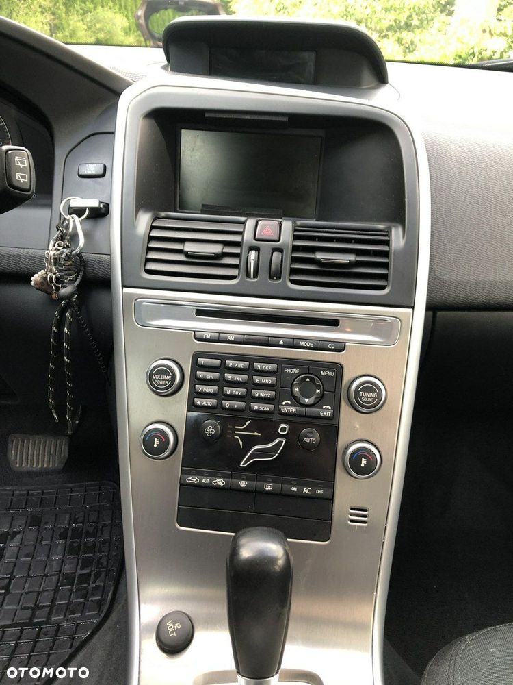 Volvo XC 60 2.4D - 9