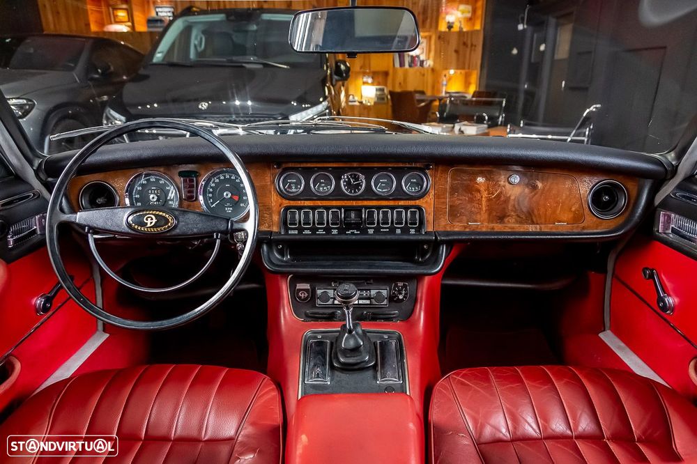 Daimler Sovereign - 10