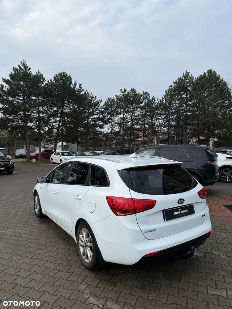 Kia Ceed 1.6 CRDi M - 3