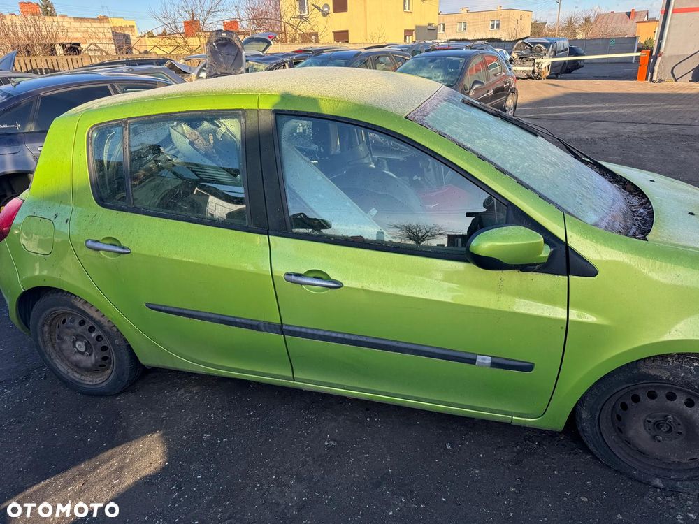renault clio iii lift cała na części KOD LAKIERU TEDNQ - 2