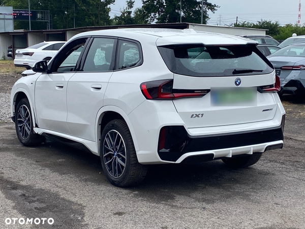 BMW iX1 eDrive20 66.5kWh M Sport