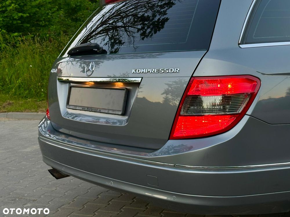 Mercedes-Benz Klasa C 180 Kompressor BlueEFFICIENCY Avantgarde - 12