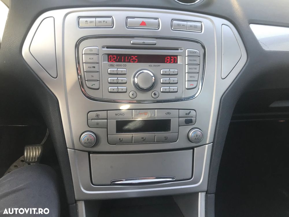 Ford Mondeo 2.0 TDCI Titanium - 10