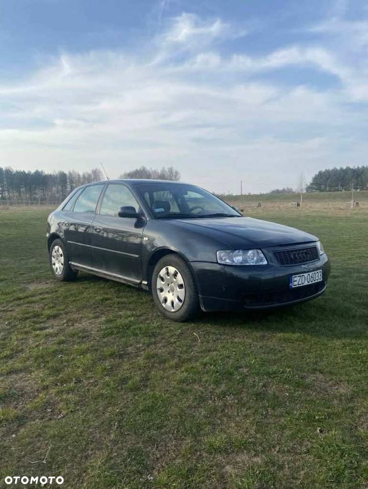 Audi A3 1.8T Ambiente - 1