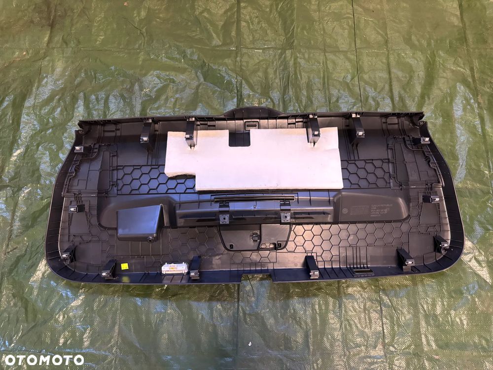 VW Tiguan II 5NA tapicerka klapy bagażnika 5NA867601 - 2