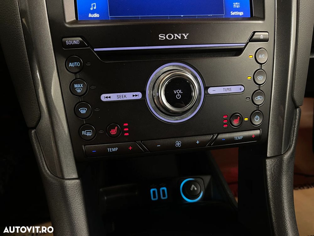 Ford Mondeo 2.0 HEV Titanium - 21