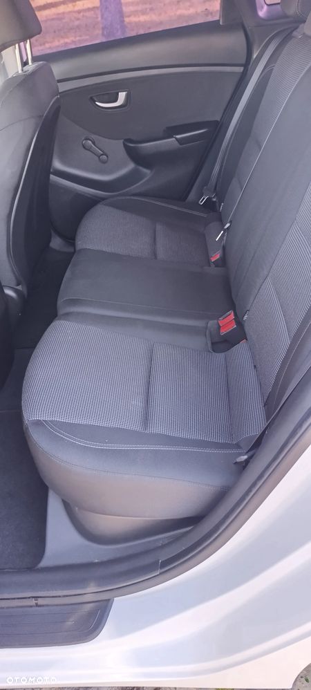 Hyundai i30 1.4 Classic + - 10