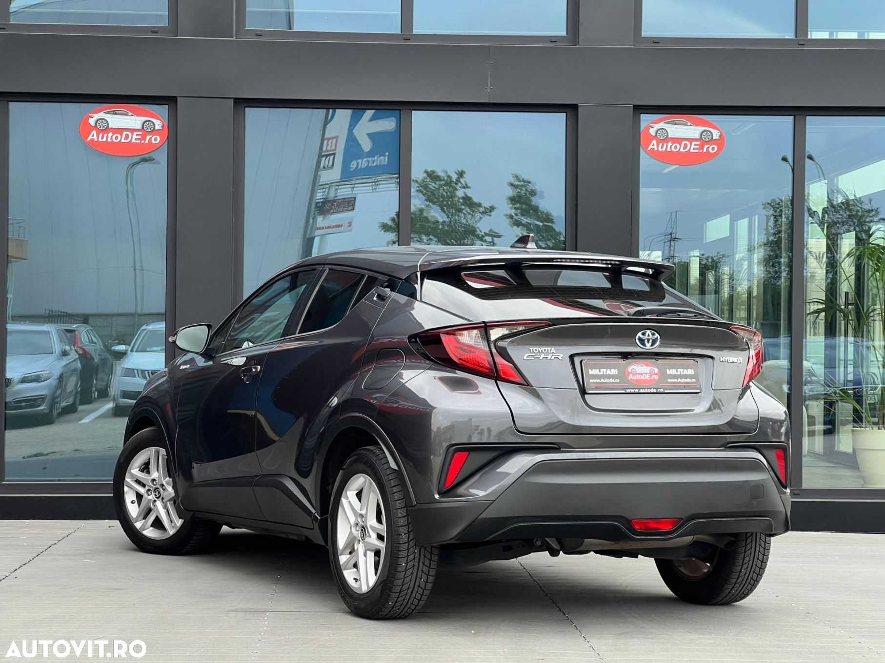 Toyota C-HR - 4
