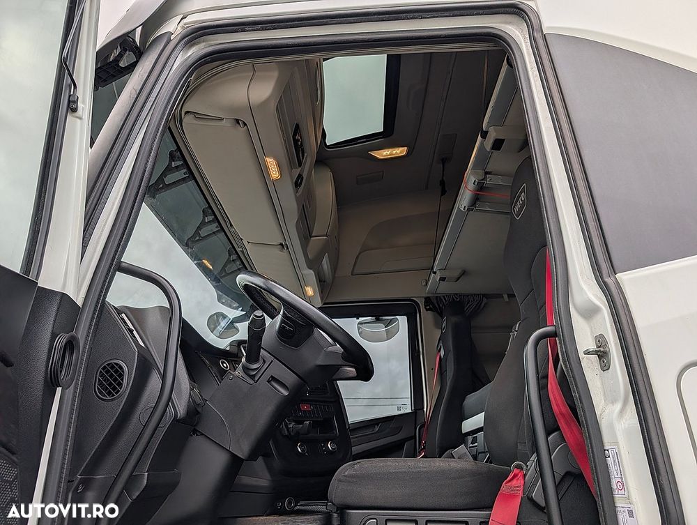 Iveco S-Way 480 - 11